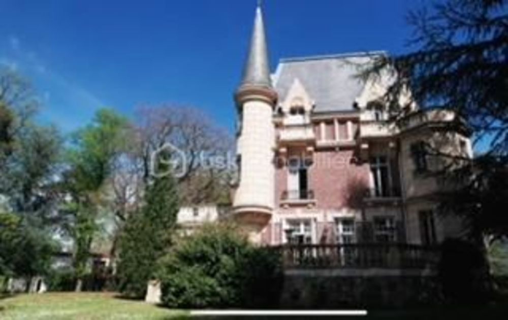 � vendre  Propri�t�/ch�teau Le V�sinet (78110)