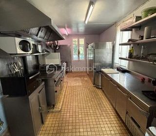  Propri�t�/ch�teau � vendre 12 pi�ces 320 m�