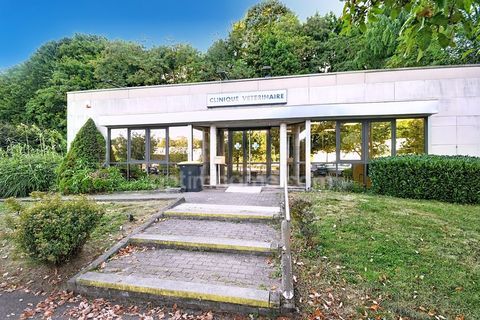 CLINIQUE V&Eacute;T&Eacute;RINAIRE DE 300 M&sup2; SUR TERRAIN DE 1 194 M&sup2; � LONGWY 624000 54400 Longwy