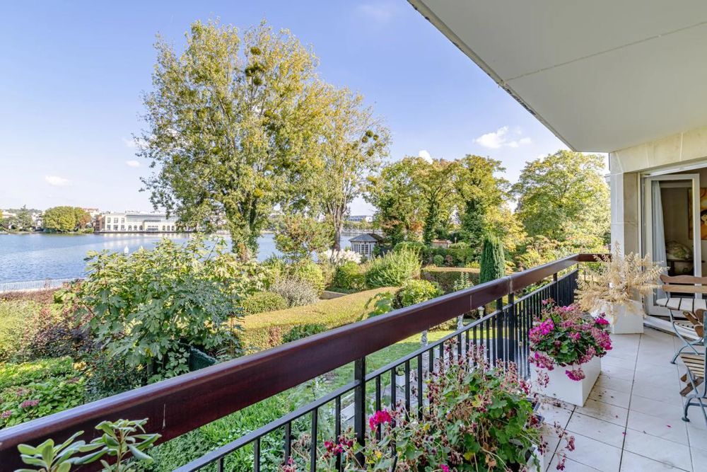 � vendre  Appartement Enghien-les-Bains (95880)