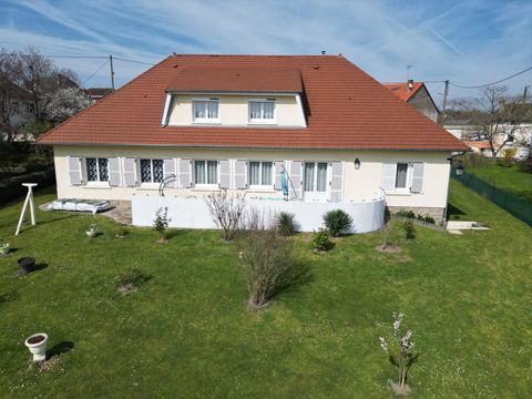   MAISON FAMILIALE EXCEPTIONNELLE � VOLUMES RARES & PRESTATIONS NEUVES Propri�t�/ch�teau - 10 pi�ce(s) - 255 m�