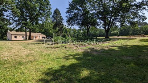   BELLE PROPRIETE PLAIN-PIED AVEC TERRAIN C�UR DU PERIGORD Propri�t�/ch�teau - 5 pi�ce(s) - 115 m�