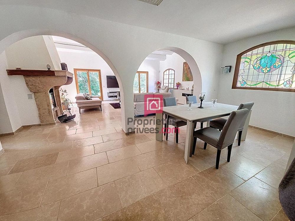 � vendre  Villa La Motte (83920)
