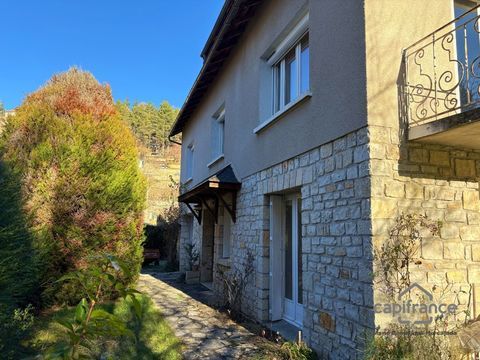   MAISON FAMILIALE AVEC JARDIN ET PISCINE Maison - 7 pi�ce(s) - 217 m�