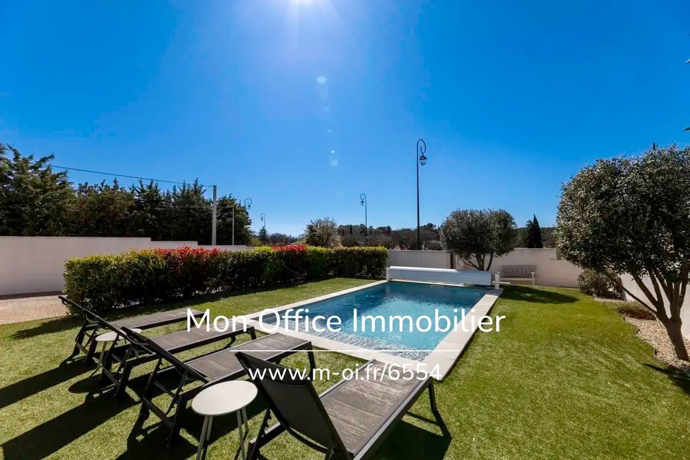 � vendre  Maison �guilles (13510)