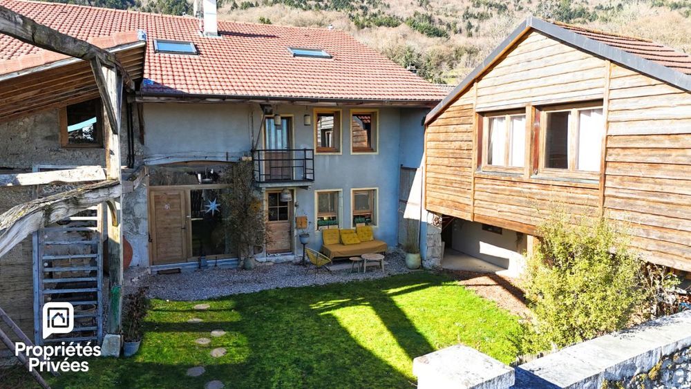 � vendre  Maison Collonges (01550)