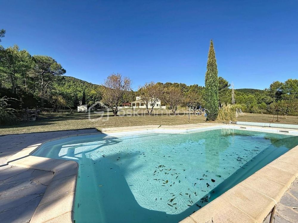 � vendre  Propri�t�/ch�teau Montarnaud (34570)