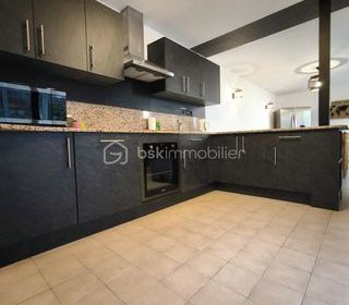  Maison � louer 10 pi�ces 192 m�