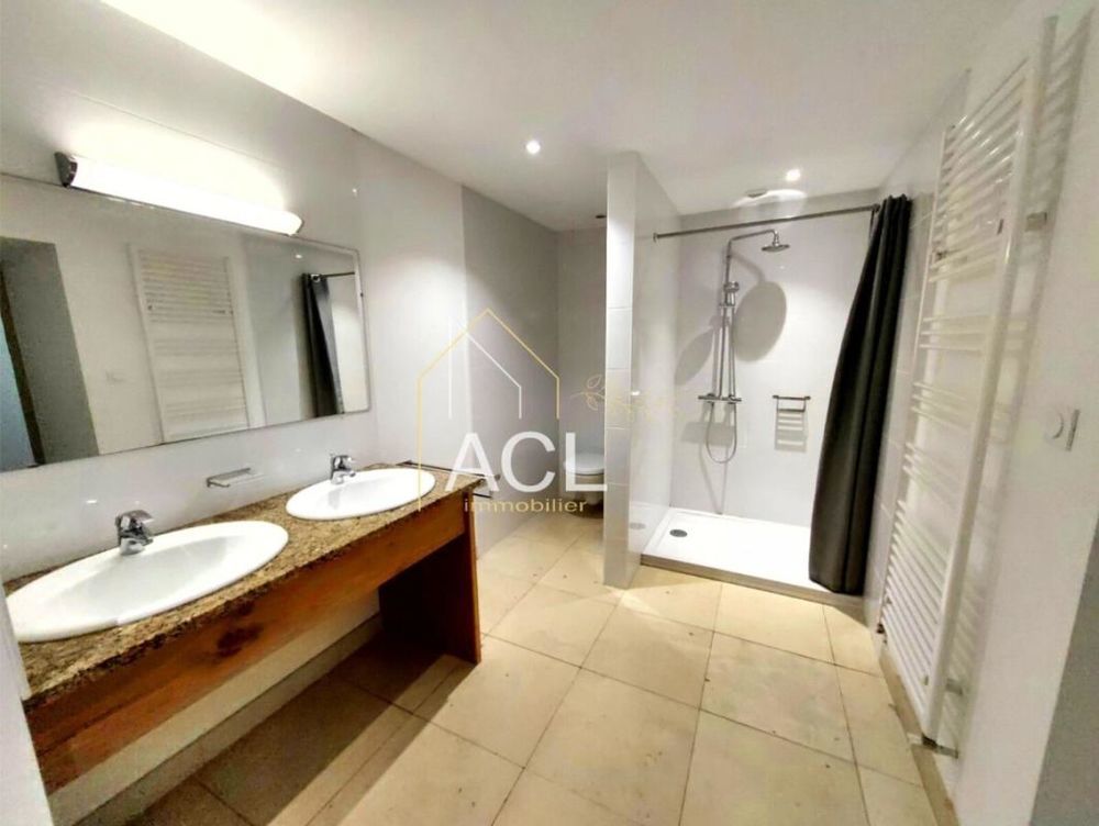 � vendre  Propri�t�/ch�teau Vannes (56000)