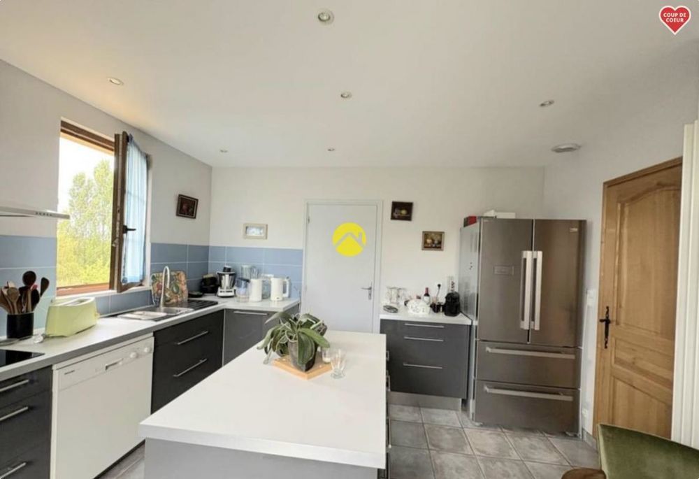 � vendre  Propri�t�/ch�teau Belv�s (24170)