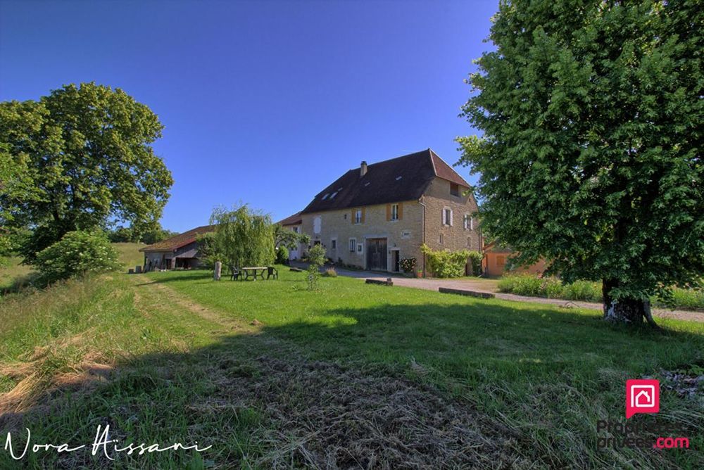 � vendre  Propri�t�/ch�teau Montmorot (39570)