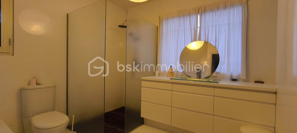 � vendre  Propri�t�/ch�teau Saint-Chamas (13250)