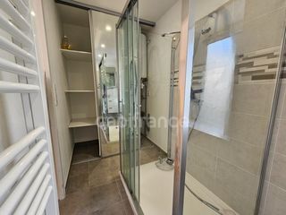  Immeuble � vendre 12 pi�ces 240 m�