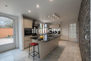  Maison � vendre 7 pi�ces 250 m�