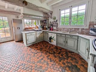  Maison � vendre 6 pi�ces 220 m�