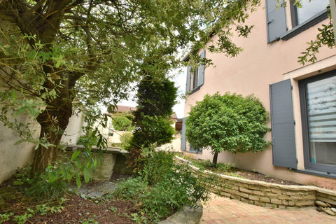   Charmante maison bourguignonne avec vue d�gag�e � VOSNE ROMANEE Maison - 6 pi�ce(s) - 163 m�