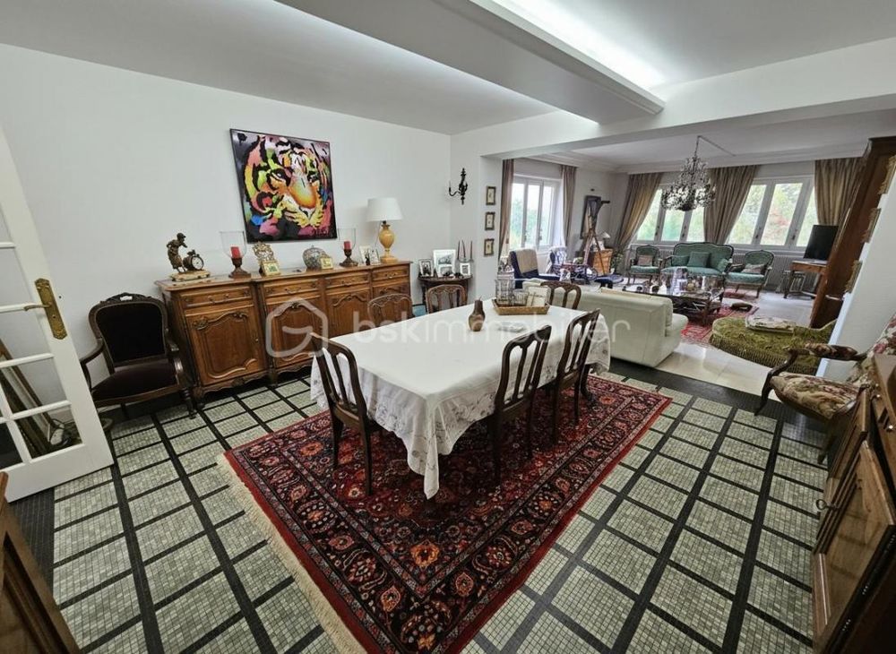 � vendre  Propri�t�/ch�teau Parigny (42120)