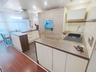  Appartement � vendre 5 pi�ces 82 m�