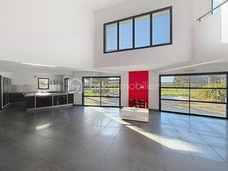  Maison � vendre 7 pi�ces 250 m�