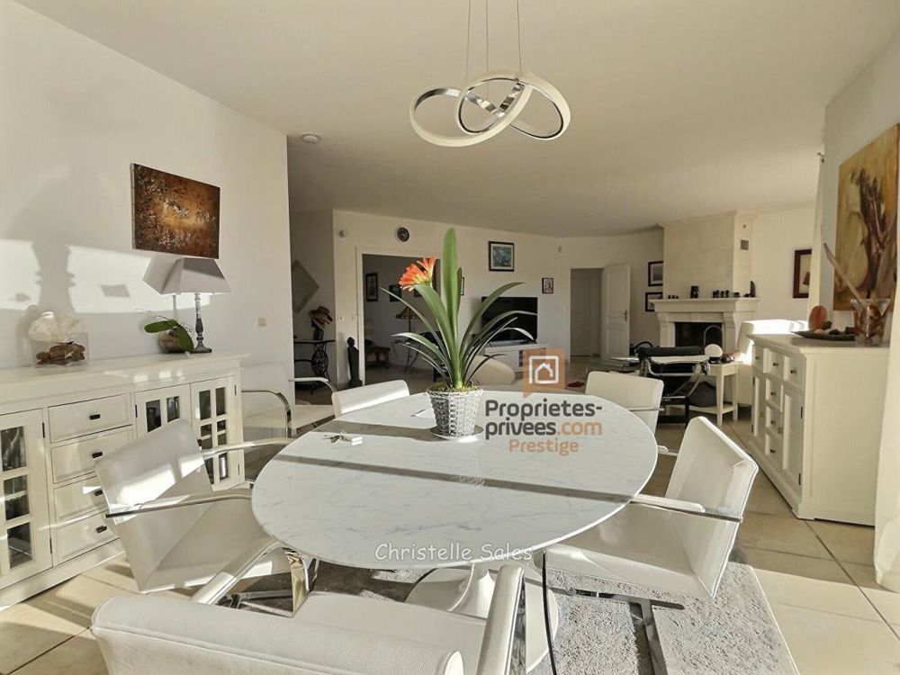 � vendre  Villa Bagnols-en-For�t (83600)