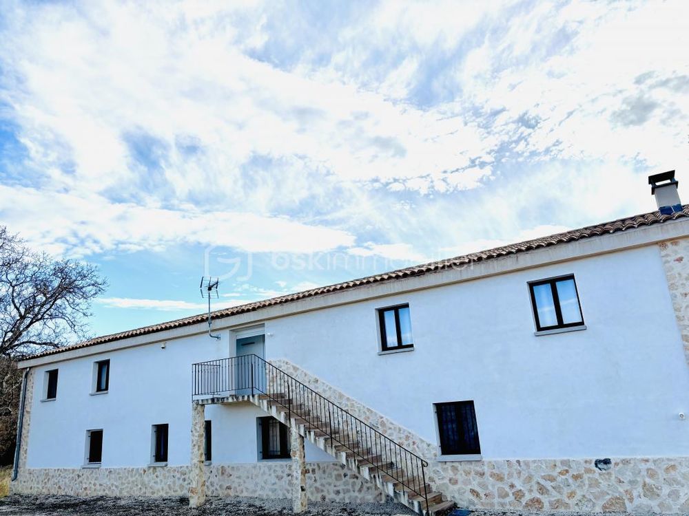 � vendre  Maison Banon (04150)