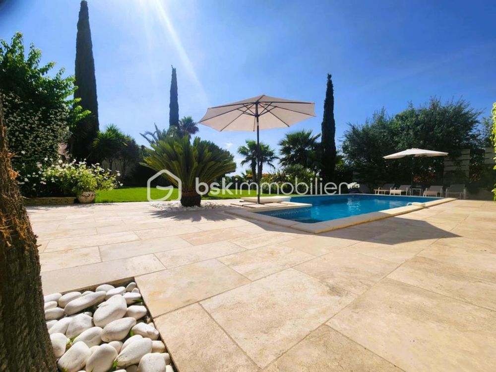 � vendre  Villa Tourbes (34120)