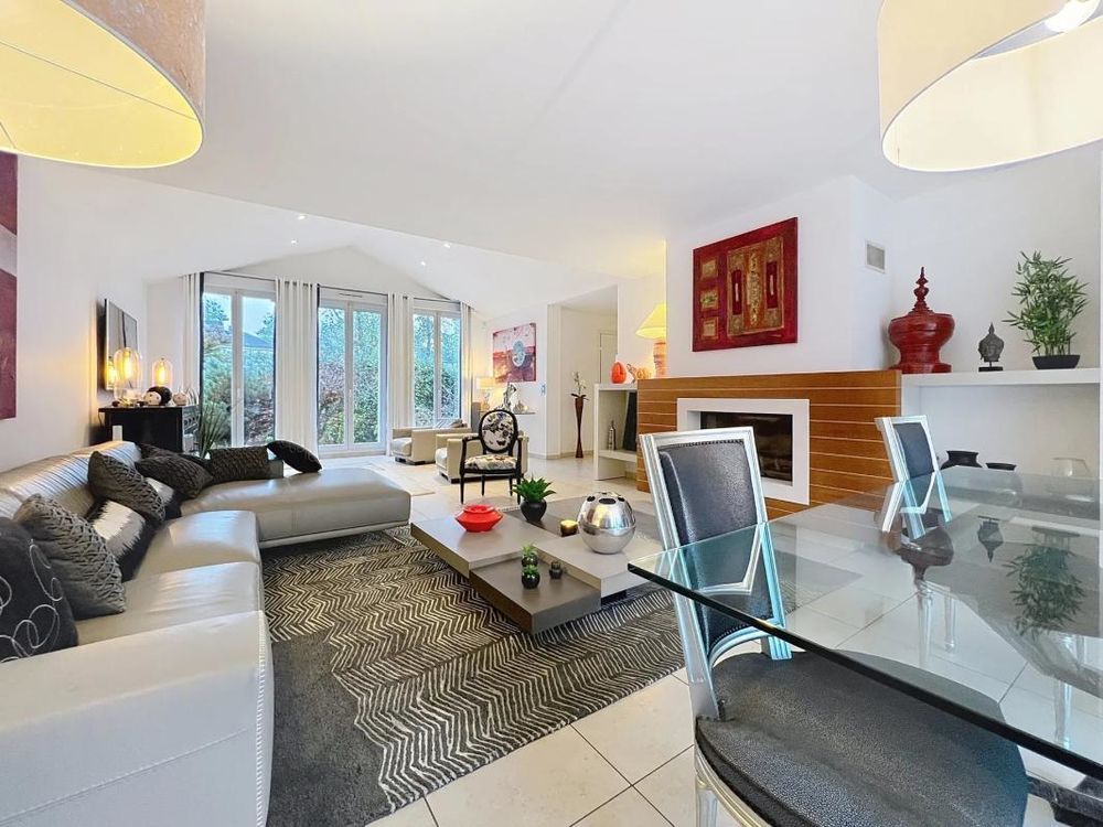 � vendre  Villa Bailly-Romainvilliers (77700)