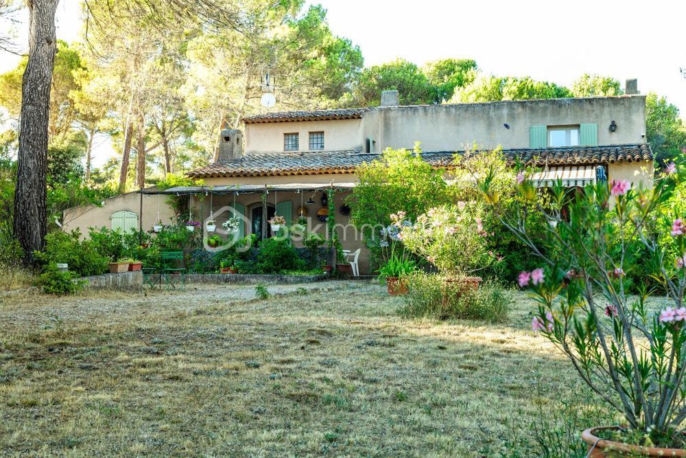 � vendre  Propri�t�/ch�teau Lauris (84360)