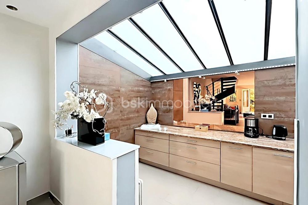 � vendre  Propri�t�/ch�teau Paris 19