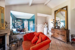  Maison � vendre 9 pi�ces 290 m�