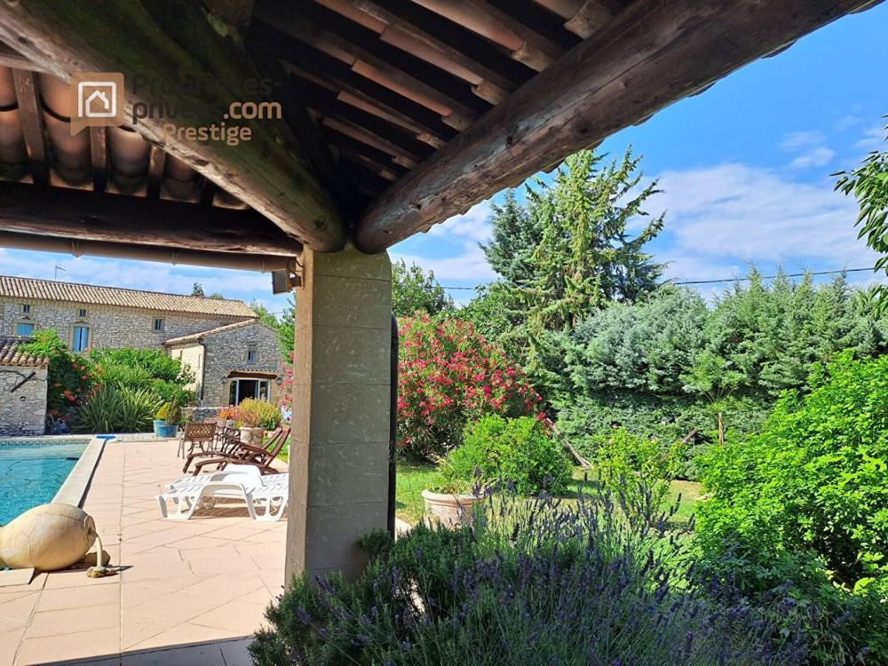 � vendre  Propri�t�/ch�teau Uz�s (30700)