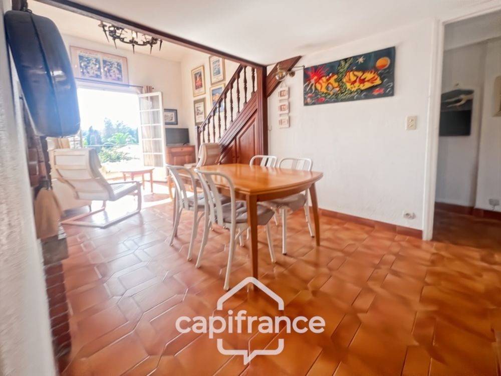 � vendre  Appartement Porquerolles (83400)