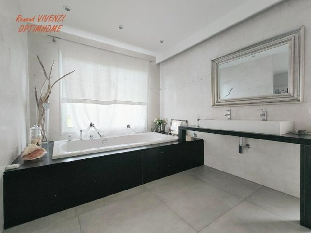 � vendre  Propri�t�/ch�teau Rigarda (66320)