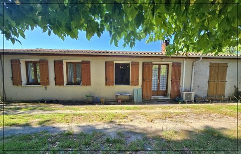   Charmante maison de plain-pied de 100m� � rafra�chir, situ�e sur un terrain de 2500 m� Maison - 5 pi�ce(s) - 100 m�