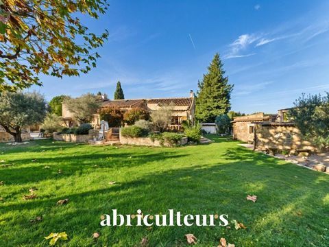   Propri�t� Proven�ale 180 m2 - 8 Pi�ces - Luberon Maison - 7 pi�ce(s) - 180 m�