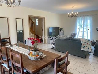  Maison � vendre 8 pi�ces 140 m�