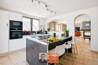  Maison � vendre 10 pi�ces 295 m�