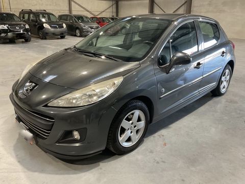 Peugeot 207 1.4 HDI 68 CV ENVY 5 PORTES CLIM 2011 occasion Maisse 91720