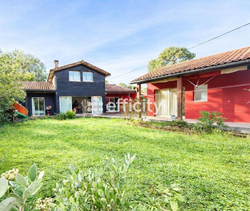 � vendre  Villa Lacanau (33680)