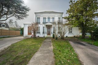  Maison � vendre 8 pi�ces 228 m�