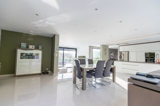  Maison � vendre 8 pi�ces 238 m�