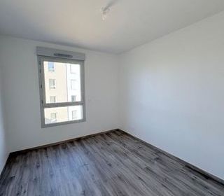  Appartement � louer 4 pi�ces 86 m�