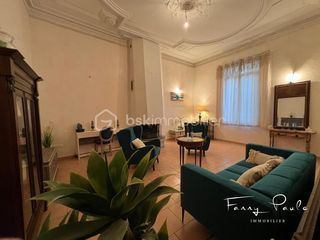  Propri�t�/ch�teau � vendre 8 pi�ces 270 m�