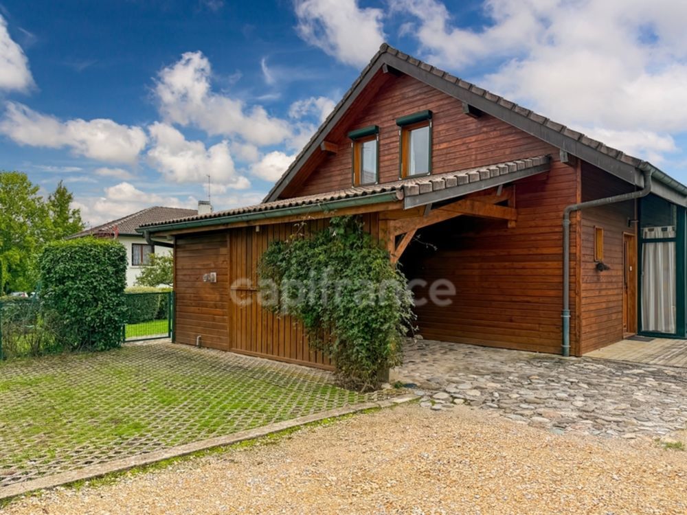 � vendre  Maison Saint-Genis-Pouilly (01630)