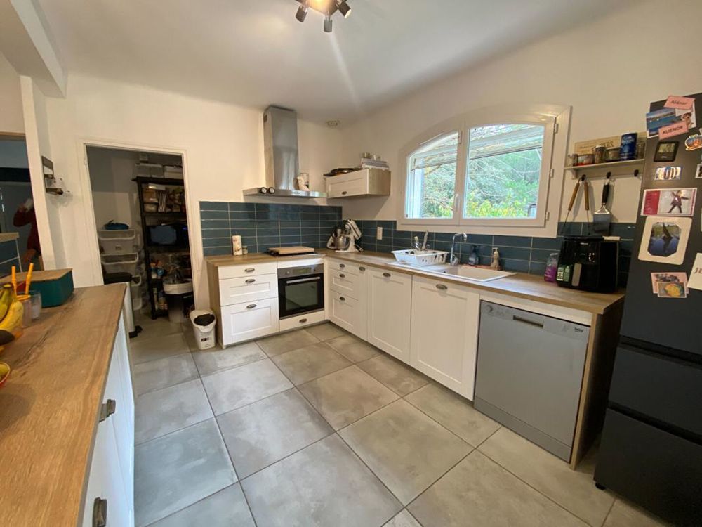 � vendre  Maison Grans (13450)