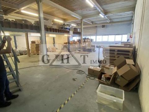 ENTREPOT+BUREAUX 345M&sup2; A LOUER NOISY LE GRAND 3390 93160 Noisy le grand