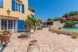  Maison � vendre 7 pi�ces 218 m�