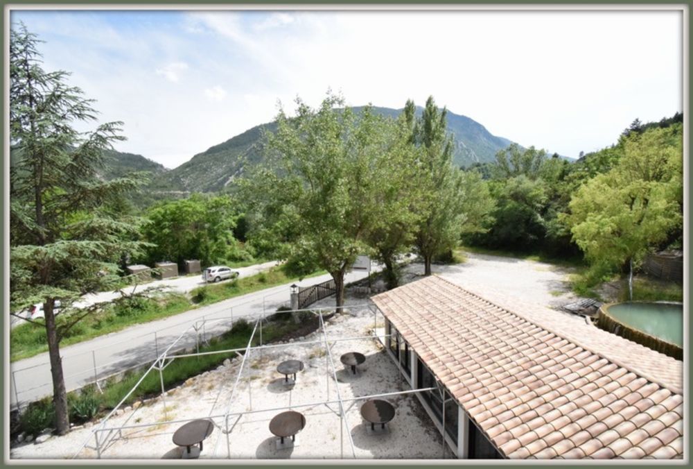 � vendre  Propri�t�/ch�teau Castellane (04120)