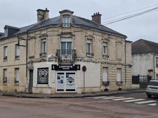  Immeuble � vendre 10 pi�ces 134 m�