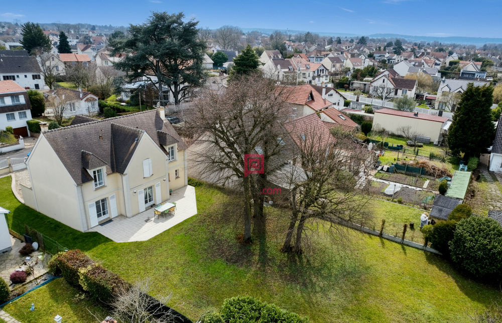 � vendre  Maison Sainte-Genevi�ve-des-Bois (91700)